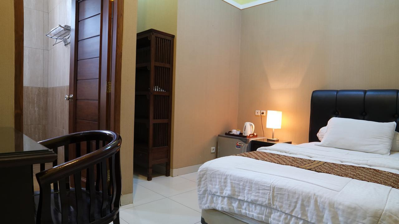 Omah Semar Homestay Yogyakarta Exterior foto